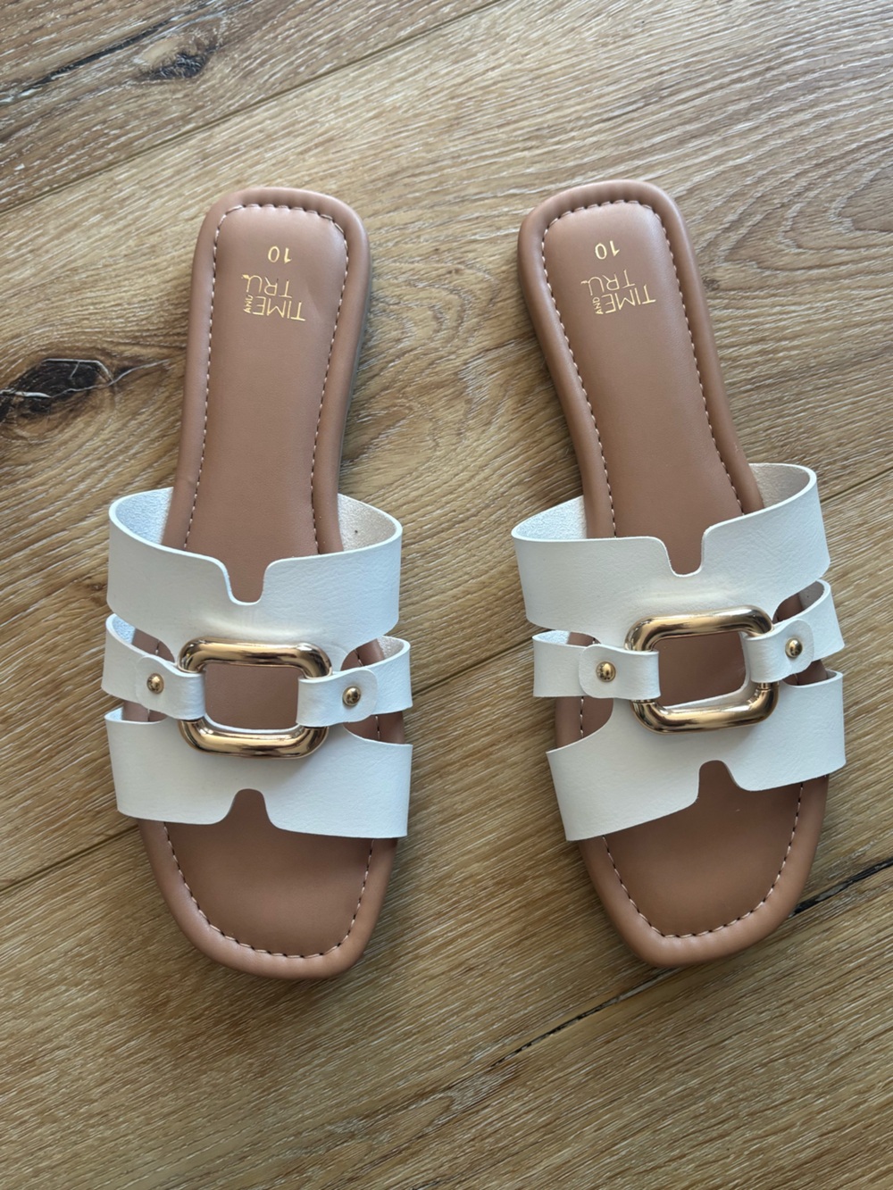 Time and Tru White Slide Sandals with Gold Buckle NWOT - 10